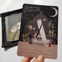 Load image into Gallery viewer, CARD DECK - Moon godess blessings