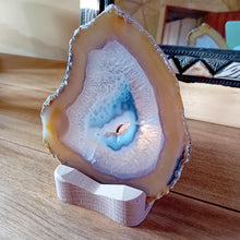 Load image into Gallery viewer, AGATE crystal light