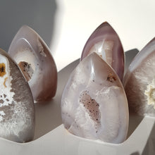 Load image into Gallery viewer, Agate flame