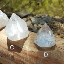 Load image into Gallery viewer, Apophyllite naturally formed points