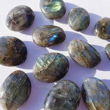 Load image into Gallery viewer, LABRADORITE amulet
