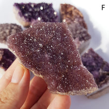 Cargar imagen en el visor de la galería, Alaçam amethyst clusters
