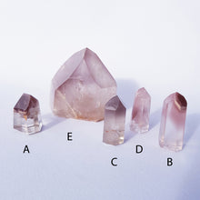 Cargar imagen en el visor de la galería, Pink lithium quartz towers ~ special find
