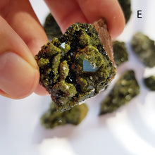 Cargar imagen en el visor de la galería, FOREST FAIRY EPIDOTE clusters
