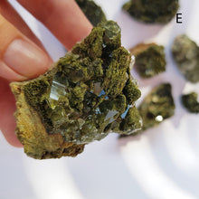 Cargar imagen en el visor de la galería, FOREST FAIRY EPIDOTE clusters
