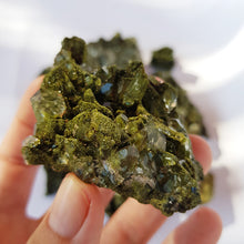 Cargar imagen en el visor de la galería, FOREST FAIRY EPIDOTE
