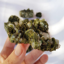 Cargar imagen en el visor de la galería, FOREST FAIRY EPIDOTE
