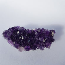 Cargar imagen en el visor de la galería, amethyst cluster
