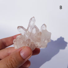 Cargar imagen en el visor de la galería, Pink himalayan &quot;samadhi&quot; quartz ~ rare
