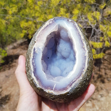 Cargar imagen en el visor de la galería, CHALCEDONY grotto
